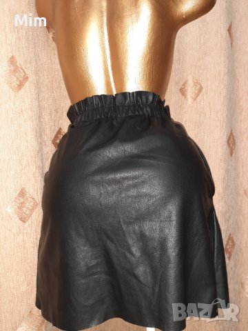 Zara S Черна кожена пола с копчета тик так , снимка 2 - Поли - 39399299