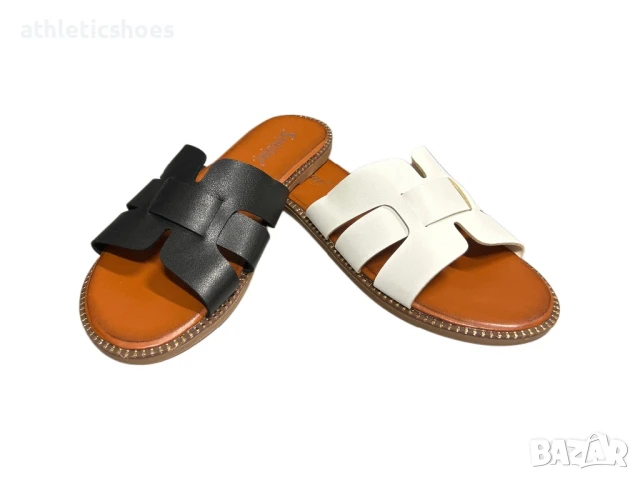 Дамски чехли на равна подметка в бяло и черно 