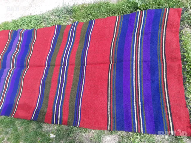 Красива вълнена черга - 120 / 400 см . Като нова, снимка 2 - Антикварни и старинни предмети - 49561107