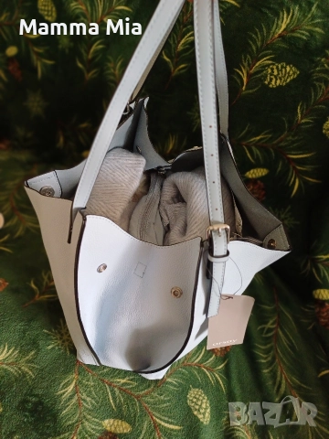 Комплект НОВИ - чанта, шапка,шал и ръкавици, снимка 4 - Чанти - 52696825