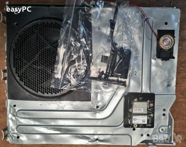 Продавам XBOX ONE 1540 - за части, снимка 9 - Xbox конзоли - 47687721