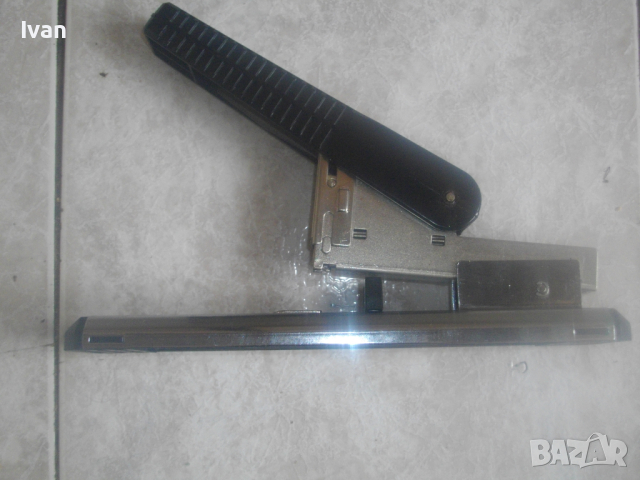 NOVUS Старо Качество Ръчен Телбод Такер За Скоби 3мм/5мм/7мм/10мм-НОВ-Професионален-Иноксов-Отличен, снимка 9 - Други инструменти - 44819631