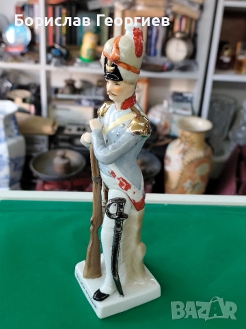 Порцеланова статуетка на войник, снимка 4 - Колекции - 52118779