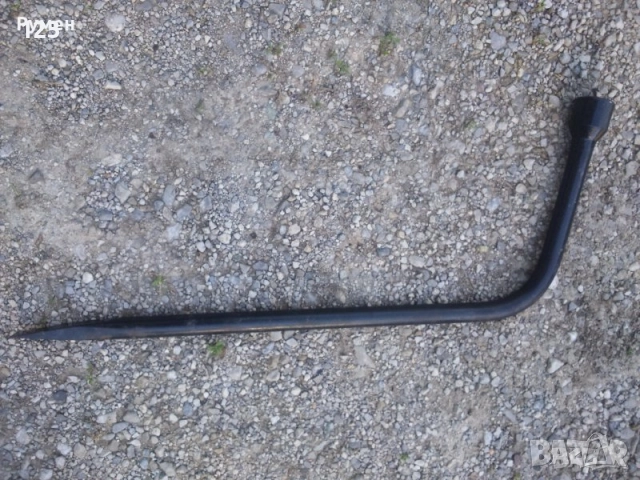 КЛЮЧ ЗА ГУМИ-ФОРД