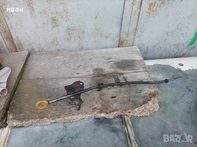 Щека масло за Тойота Корола Версо 2.2 D-cat. 177 кс. 2006 год. , снимка 1