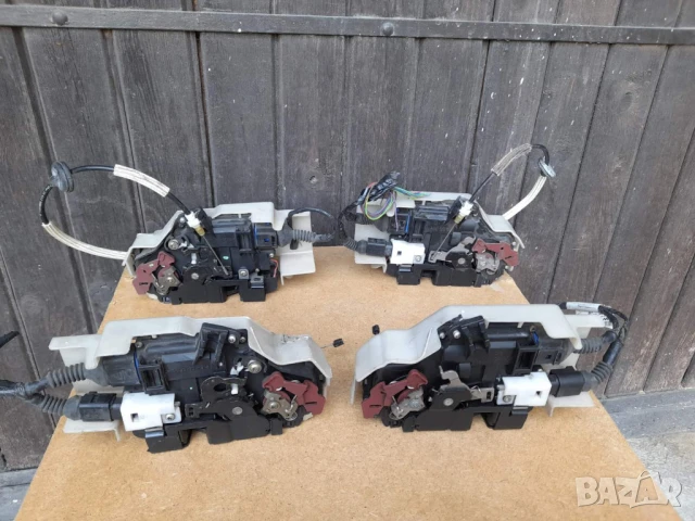 Брава  врата Volkswagen Touareg , снимка 3 - Части - 50639724