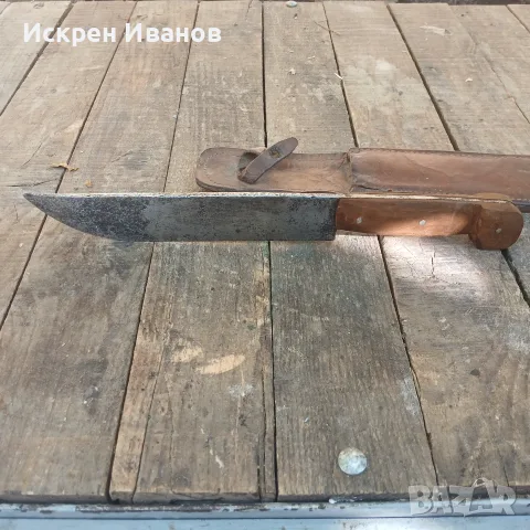 Стар кован нож с кожена кания, снимка 2 - Ножове - 55969231