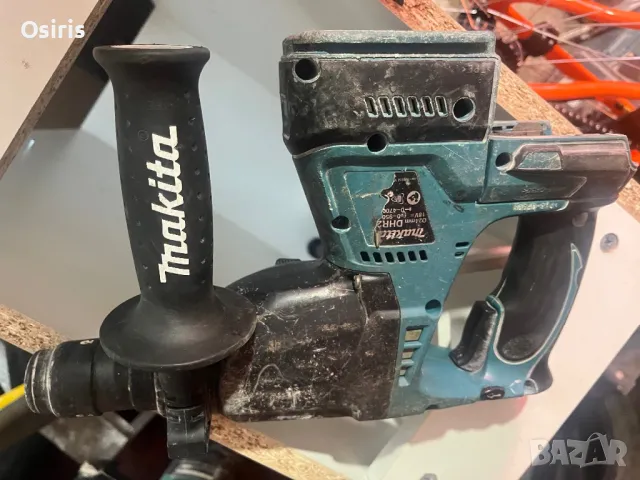 Безчетков Перфоратор на батерии Makita