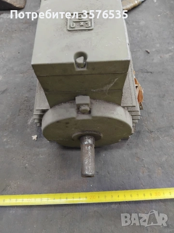 Електродвигател MEZ Mohelnice 0.37kW (370W), Трифазен, 1400 об/мин, снимка 2 - Електродвигатели - 53750866