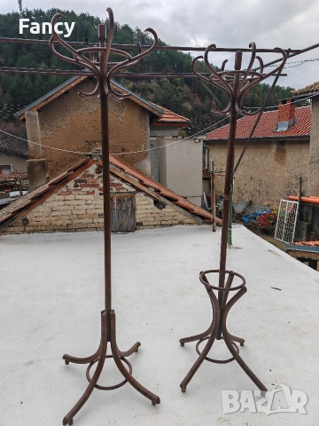 Виенски закачалка 2 бр, снимка 2 - Антикварни и старинни предмети - 52695763