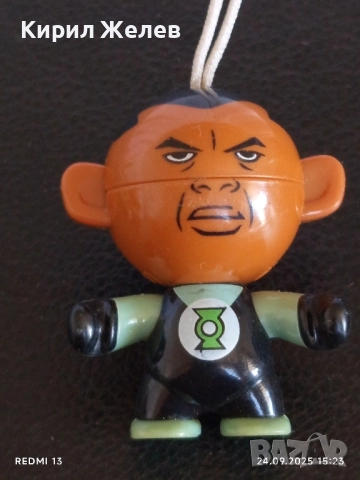 Две играчки Kinder Surprise DC JUSTICE / Луиджи от Супер Марио за КОЛЕКЦИЯ 51399, снимка 2 - Колекции - 51822104