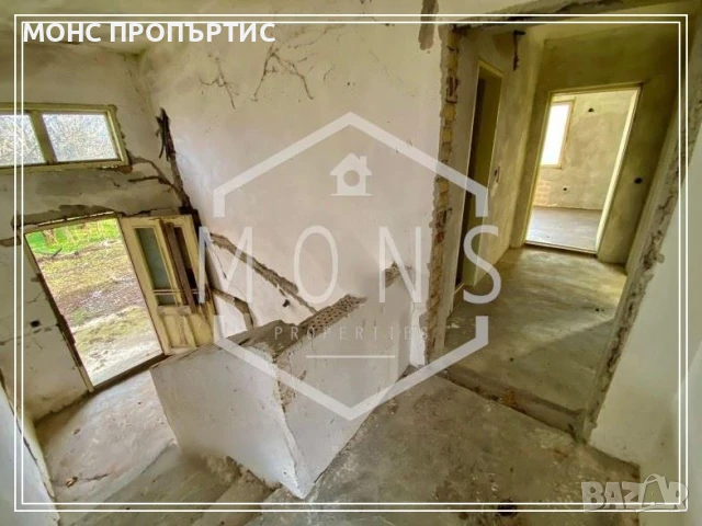 Урегулиран поземлен имот (УПИ) със застроена жилищна сграда в живописното село Върбица, област Велик, снимка 10 - Парцели - 51191605