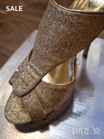 Златисти Сандали на Ток, снимка 3 - Сандали - 47833050