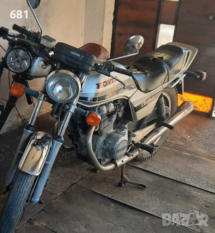Мотоциклет Honda cb250n на части, снимка 2 - Мотоциклети и мототехника - 39948934