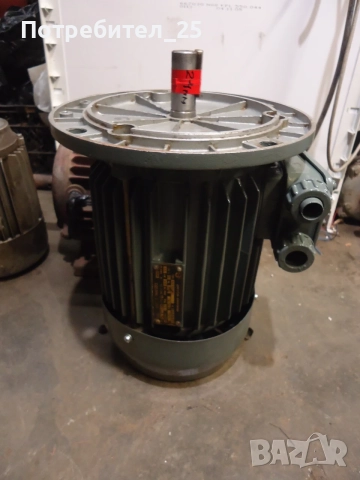 Трифазен фланцов ел.мотор 1,5KW - 940 об/мин.