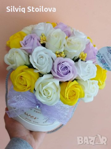 Букет със двайсет и една сапунени рози 💐, снимка 5 - Подаръци за жени - 40295425