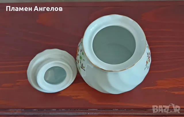 Ретро порцеланова захарница "Китка" Нови пазар. Соц-Винтидж. , снимка 3 - Сервизи - 56229544