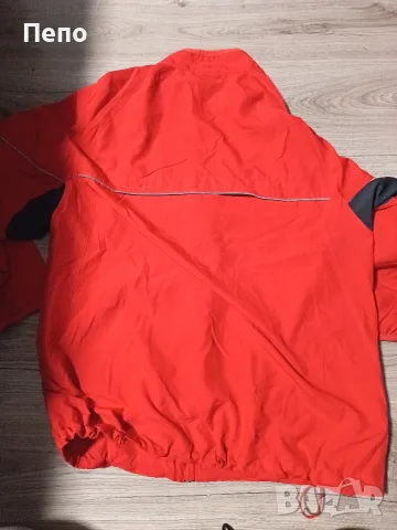 Спортно Горнище Nike, снимка 4 - Спортни дрехи, екипи - 56246645