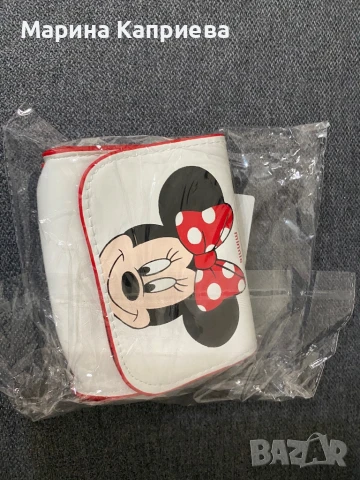 Мини портмоне / чантичка с дълга дръжка. Тематично на Мини Маус