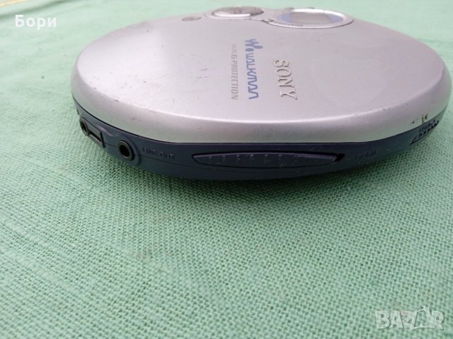 SONY DE-J755 CD Уокмен, снимка 3 - Плейъри, домашно кино, прожектори - 35874985