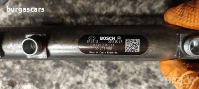 Горивна рейка 55 211 908 / 0 445 214 141 Opel Corsa D - 100лв, снимка 3 - Части - 51974151