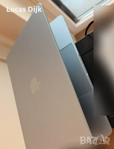MacBook Air 13" M4 2025 / 16GB RAM / 512GB SSD / 100% батерия, снимка 3 - Лаптопи за дома - 56215980