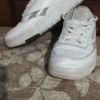 Оригинални маратонки Reebok , снимка 2 - Маратонки - 41245793