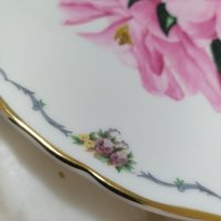 Колекционерска чиния Royal Albert , снимка 2 - Чинии - 44288089