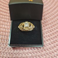 Златен дамски пръстен , снимка 1 - Пръстени - 38997410