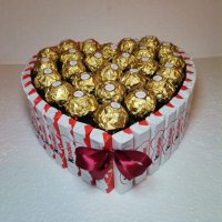 Киндер торти , снимка 1 - Романтични подаръци - 42339425