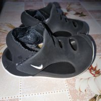 Сандали Nike 23.5 номер, снимка 2 - Детски сандали и чехли - 42012748