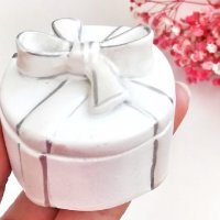 3D кутия кръгла с панделка 2 части силиконов молд форма калъп гипс декор бижу украса подарък, снимка 2 - Форми - 40126590