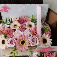 Кутия книга със сапунени цветя страхотен подарък за всеки специален павод, снимка 4 - Подаръци за жени - 40950715