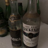 Стари бутилки от алкохол, снимка 15 - Антикварни и старинни предмети - 42292819