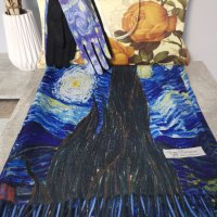 Кашмирен шал с принт на картина по творби на известни художници в комплект с ръкавици, снимка 3 - Шалове - 34079001