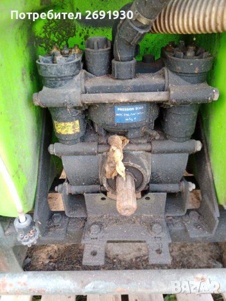 Tecnoma Френска пръскачка за трактор 1м3, снимка 1