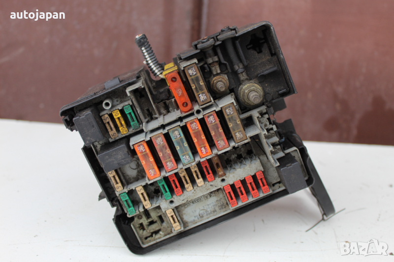 Кутия за предпазители, бушониера Пежо 206 1.4 75кс 2врати 03г Peugeot 206 1.4 75hp 2003, снимка 1