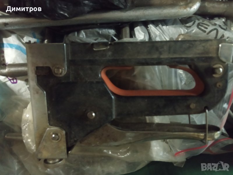 Такер, снимка 1