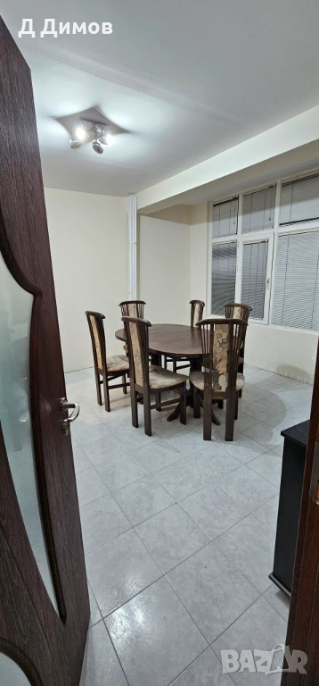 Тристаен тухлен апартамент в малка кооперация, снимка 1