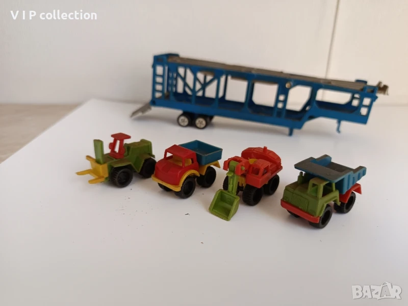 малки пластмасови камиончета, снимка 1