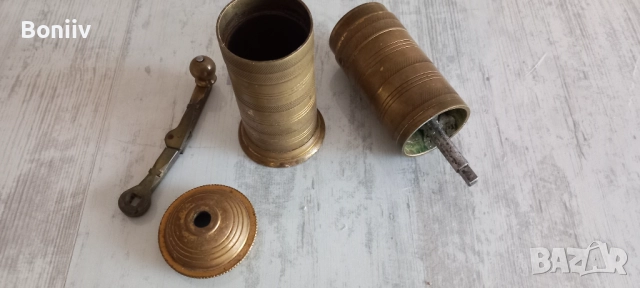 Ръчна мелничка за кафе, снимка 3 - Други стоки за дома - 52264841