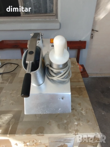 Машина за рязане на зеленчуци за заведения  KRONEN MASTER GS1, снимка 2 - Обзавеждане на кухня - 52468136