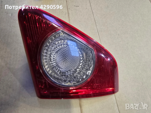 Стоп вътрешен ляв десен за Toyota Corolla седан / Тойота Корола 2007-2011г., снимка 2 - Части - 53541979