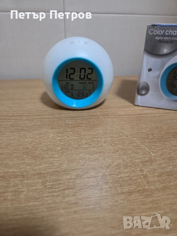 Детски цифров будилник Too Ta с 7 цвята нощна светлина. , снимка 2 - Друга електроника - 52972304