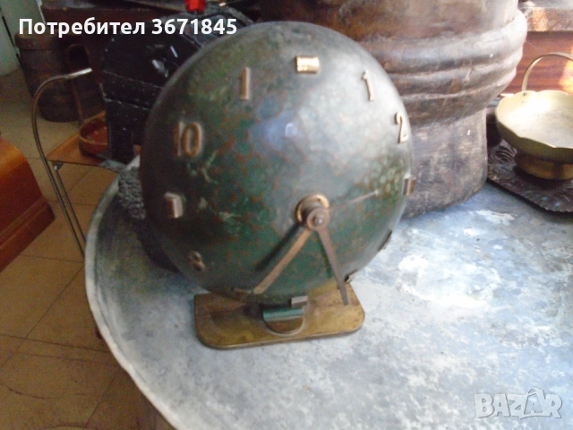 интересен антикварен часовник, метален, снимка 2 - Антикварни и старинни предмети - 53195680