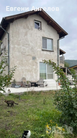 Масивна къща в село Вискяр, снимка 2 - Къщи - 52028810