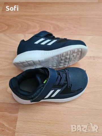 Маратонки Adidas, снимка 3 - Детски маратонки - 41620808