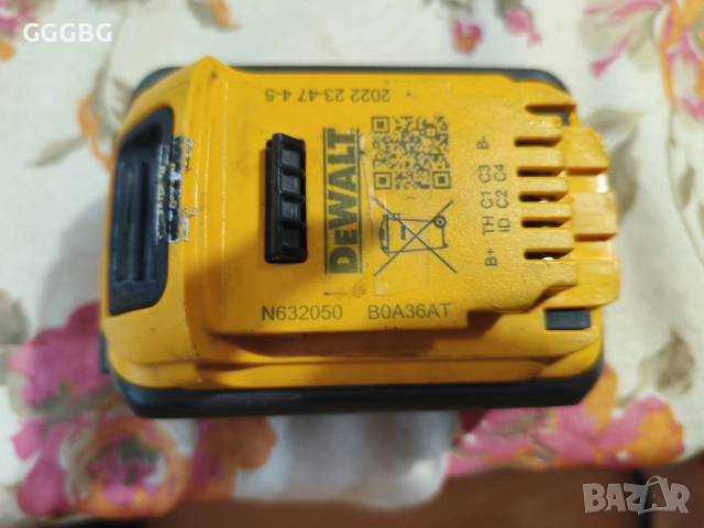DeWalt батерия 🔋 , снимка 2 - Оригинални батерии - 52635225