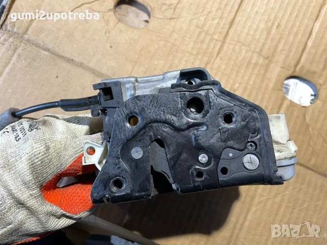 Брава Предна Лява Врата 8J1837015A Porsche Cayenne 3.0D 92A/EG22/2012, снимка 5 - Части - 50812031