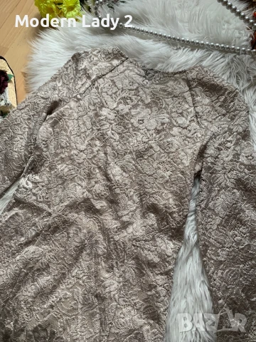 Бежова дантелена рокля Warehouse, снимка 3 - Рокли - 50899319